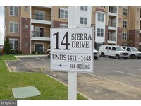 Building Photo - 1447 Sierra Dr