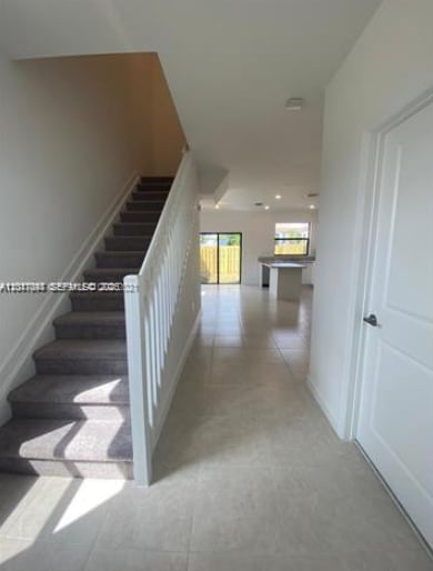 Building Photo - 575 NE 208th Ter