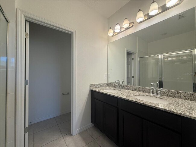 Building Photo - 1413 Garden Arbor Ln
