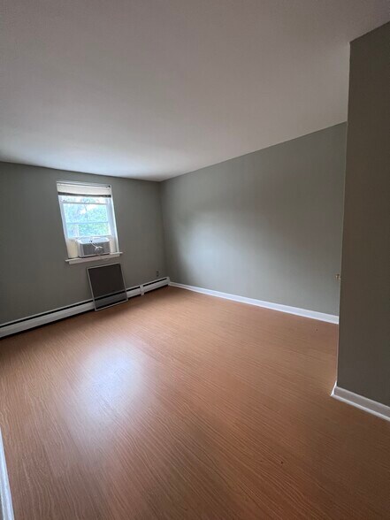 Building Photo - 151 Burmont Rd