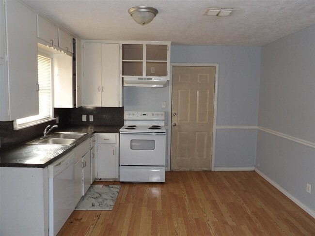 Building Photo - 2906 NW 19th St