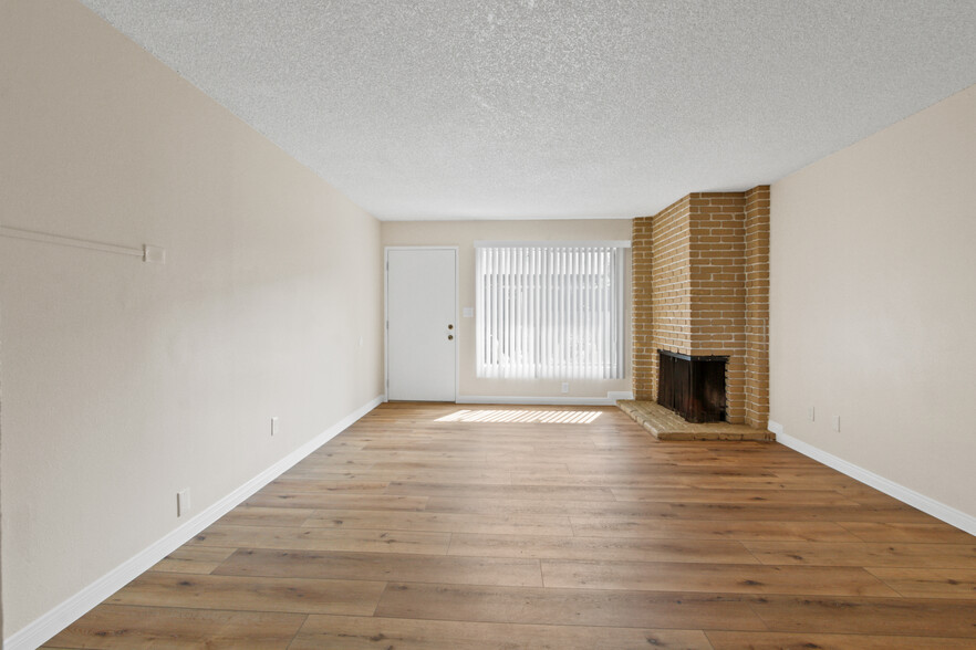 Primary Photo - Magnolia Apartments