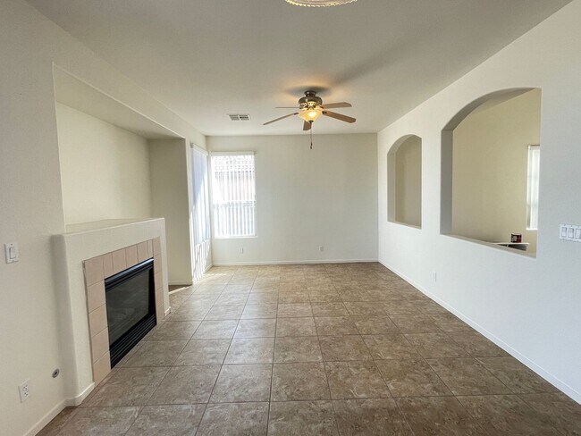 Building Photo - 10720 Woodlore Pl