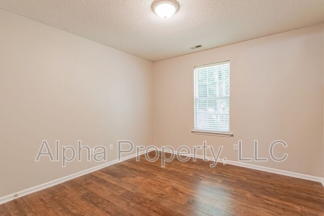 Building Photo - 20 Fairhope Ln