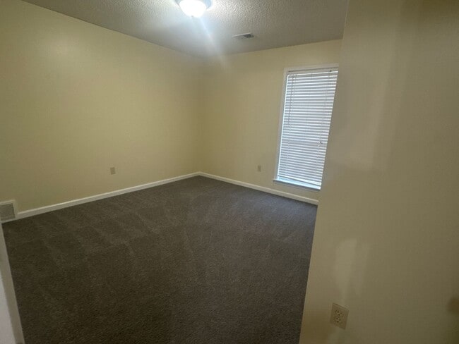 Building Photo - 8699 Tropicana Dr N