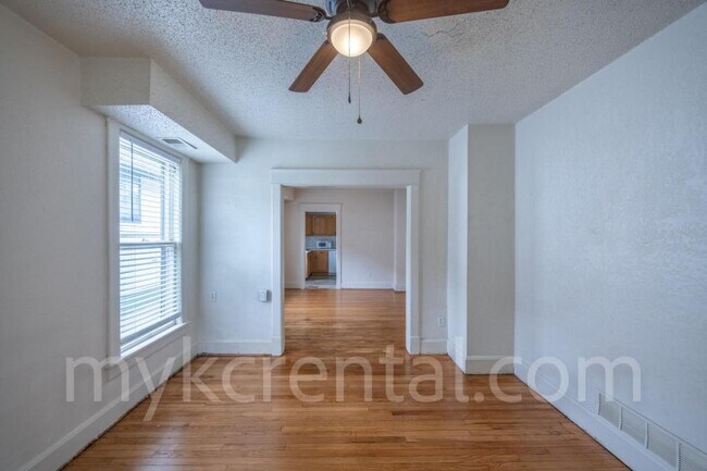 Building Photo - 4306 Fisher St