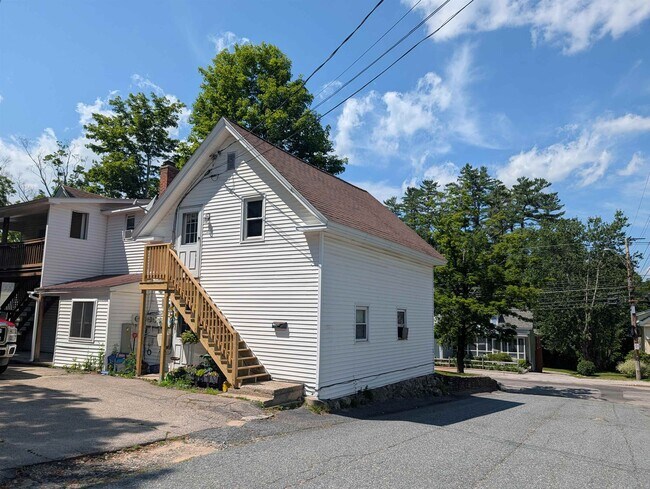 Building Photo - 73 Highland St