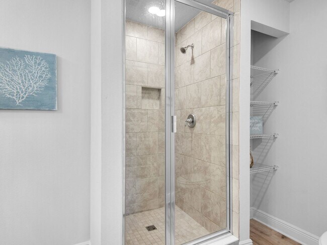 Building Photo - Brand New Furnished Townhome located just ...