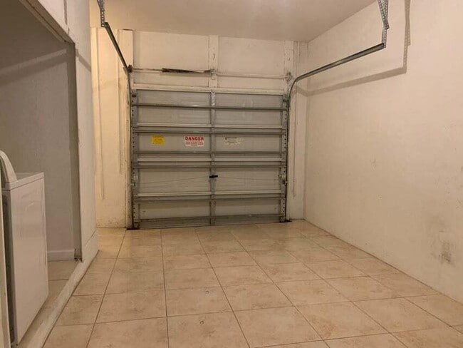 Building Photo - 3507 Shoma Dr