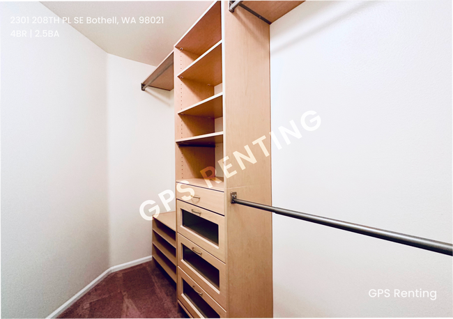 Building Photo - Beautiful Bed 4, Bath 2.5, home!