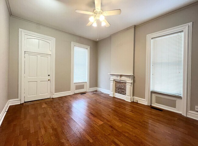 Building Photo - 2300 S 9th St