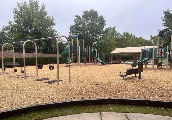 Building Photo - 1212 Sand Pine Dr