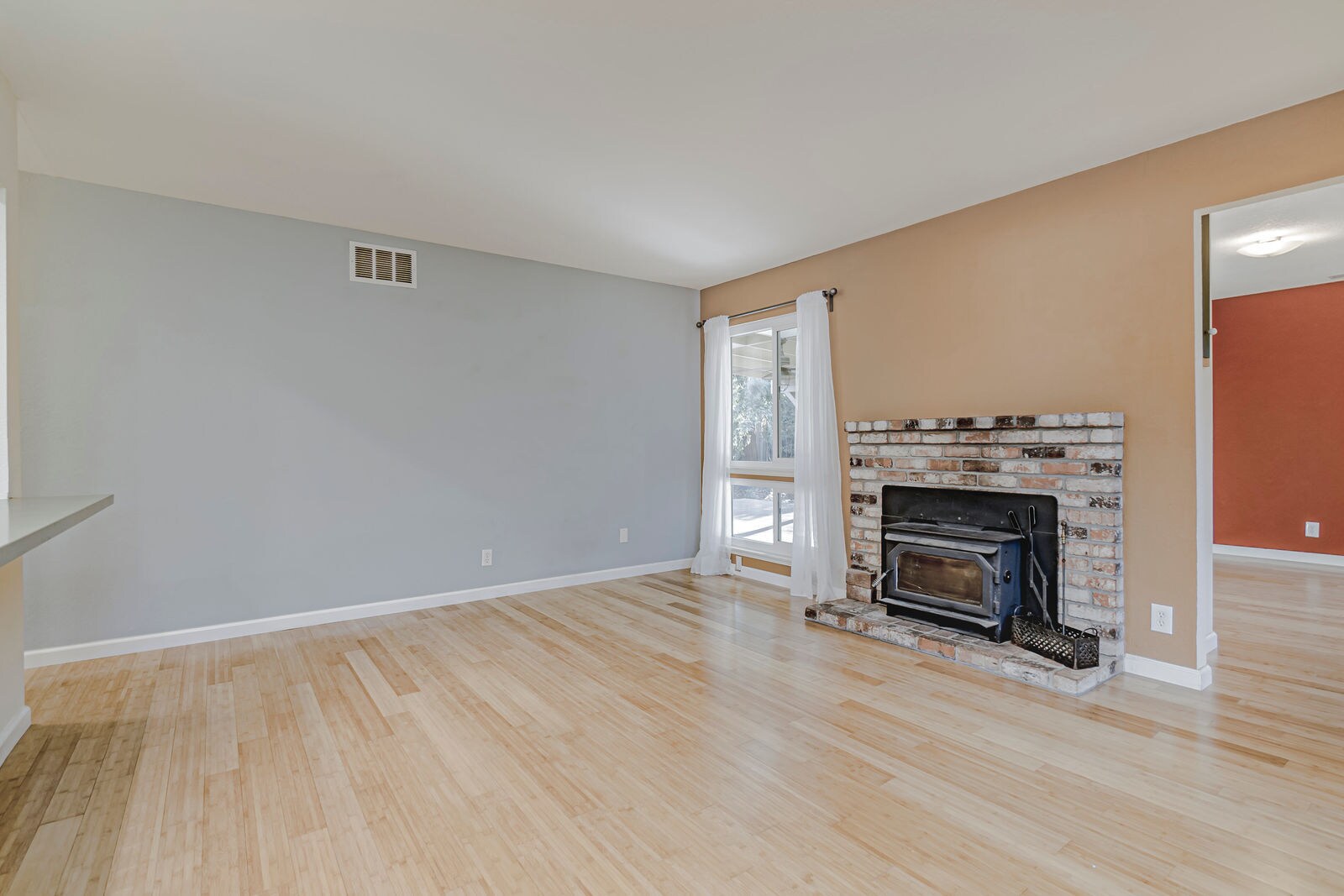 Building Photo - 1108 Alice St