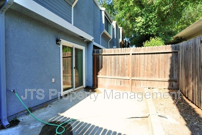 Building Photo - 5848 Alorn Ln