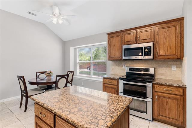 Building Photo - 3798 Marshfield Dr