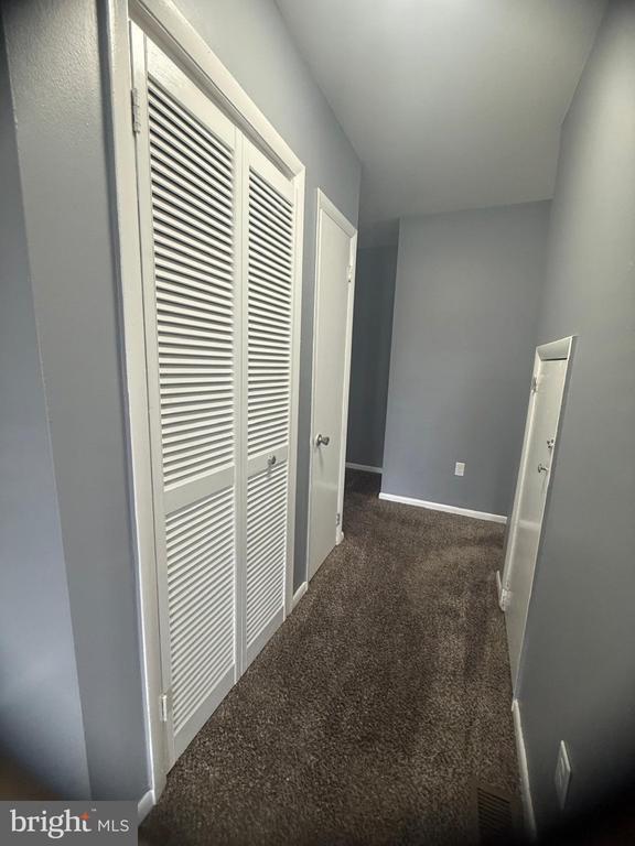 Building Photo - 75 Melrose Ave