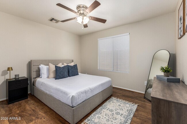 Building Photo - 6424 E Menlo St