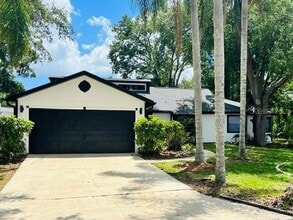 Building Photo - 8240 Cypress Lake Dr
