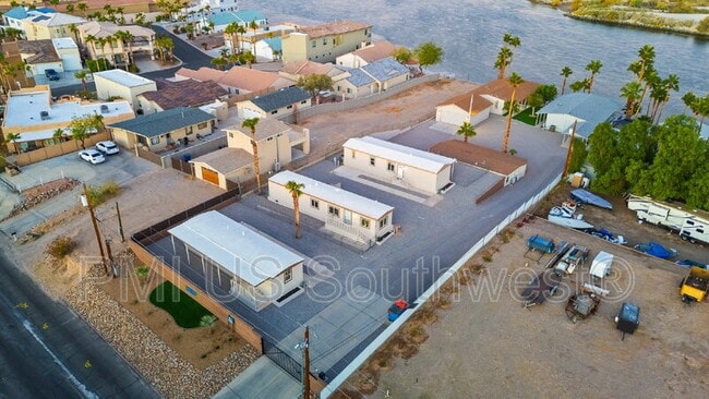 Building Photo - 437 Riverfront Dr