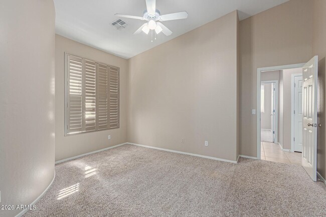 Building Photo - 2206 W Fawn Dr