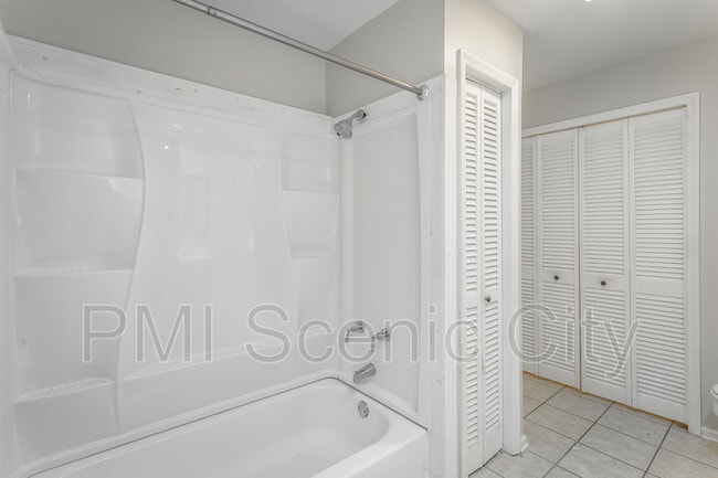 Building Photo - 1602 Rustic Homes Ln