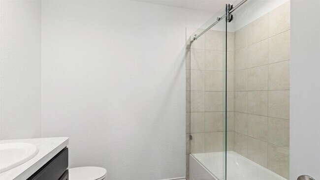 Building Photo - 14040 Thunder Pnes Dr