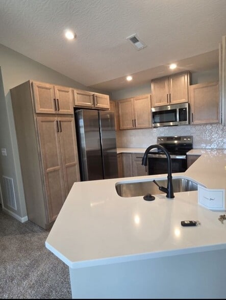 Building Photo - 4232 Apple Branch Dr