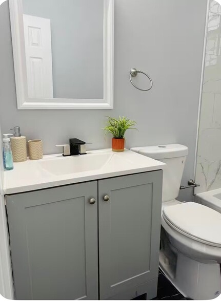 Building Photo - 29 W 26th St