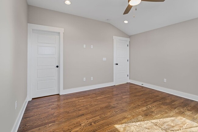 Building Photo - Beautiful North Nashville Home