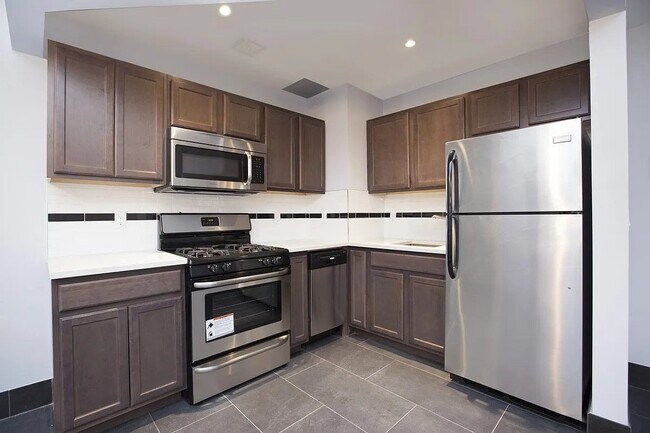 Building Photo - 164 Attorney St