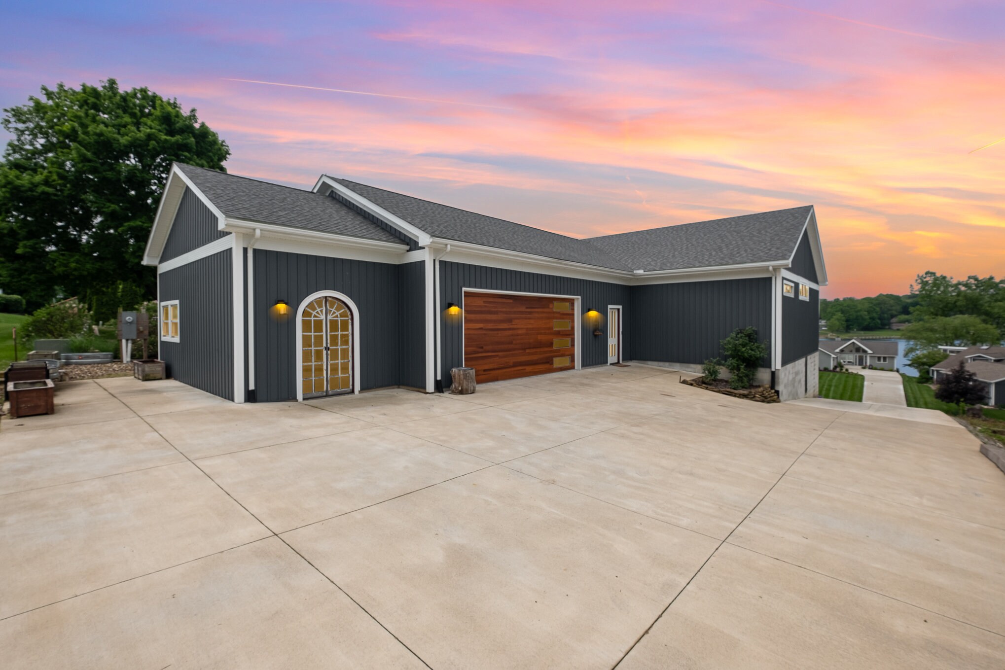 Building Photo - 4006 Apple Valley Dr