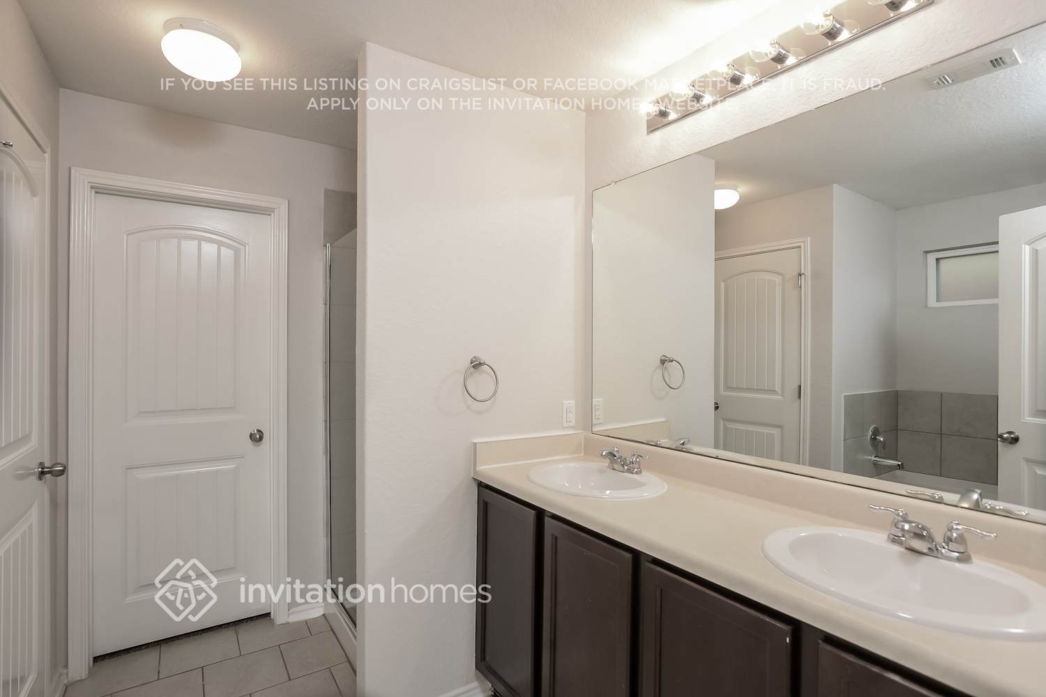 Building Photo - 8908 Ironwood Hill
