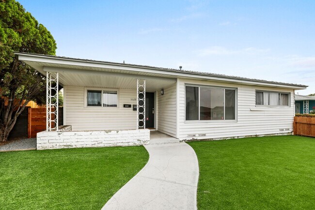 Building Photo - 7 Bed 3 Bath House on Prime Dorothy Way - Minutes Walk to Campus!!