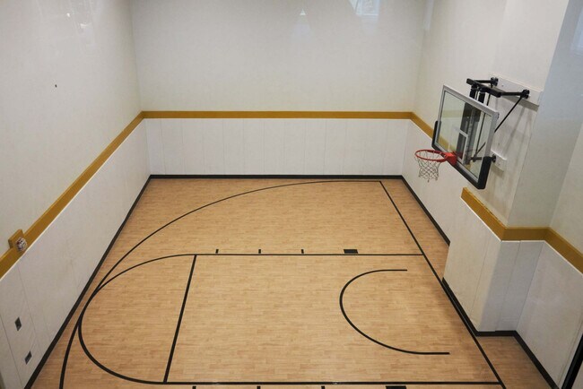 Building Photo - 1006 S Michigan Ave