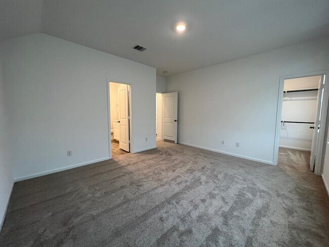 Building Photo - 4202 Balboa Dr