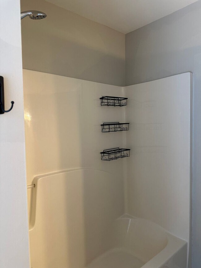 Building Photo - Charming 4BR House in Clayton