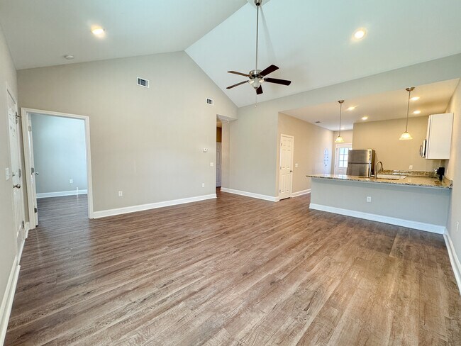 Building Photo - 228 Way Bill Cir