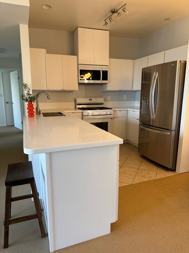 Building Photo - 2Bed - 2Bath Home