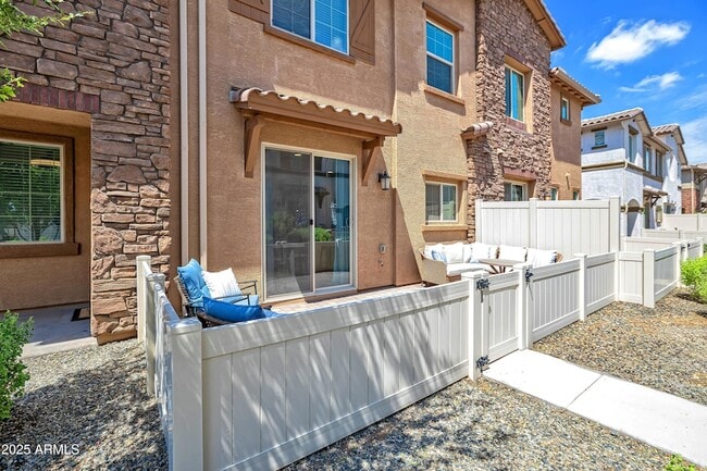 Building Photo - 4100 S Pinelake Way