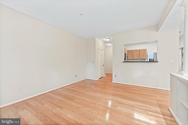 Building Photo - 14300 Rosy Ln