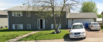 Building Photo - Amazingly located 2-bedroom! ASK ABOUT OUR RENT SPECIAL!!