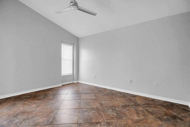 Building Photo - 11102 Lakeside Vista Dr