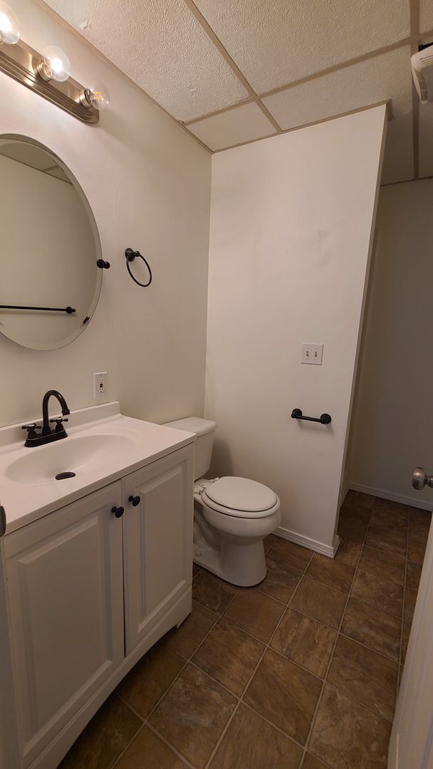 Building Photo - 4107 E Pratt Ave