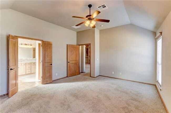 Building Photo - 16304 Vallejo Pl