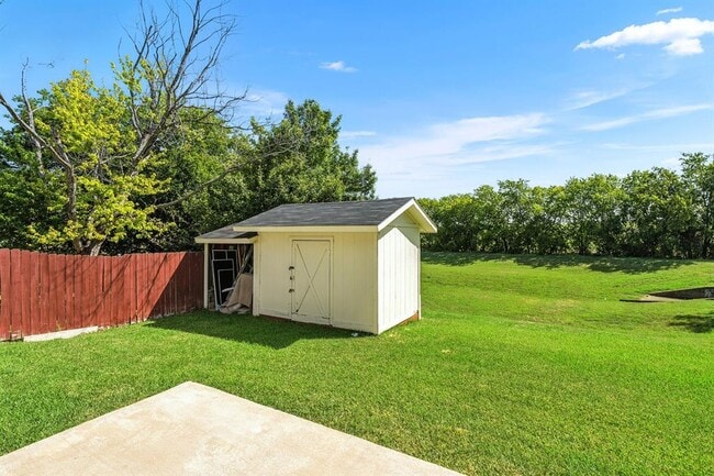 Building Photo - 100 Barberry Dr