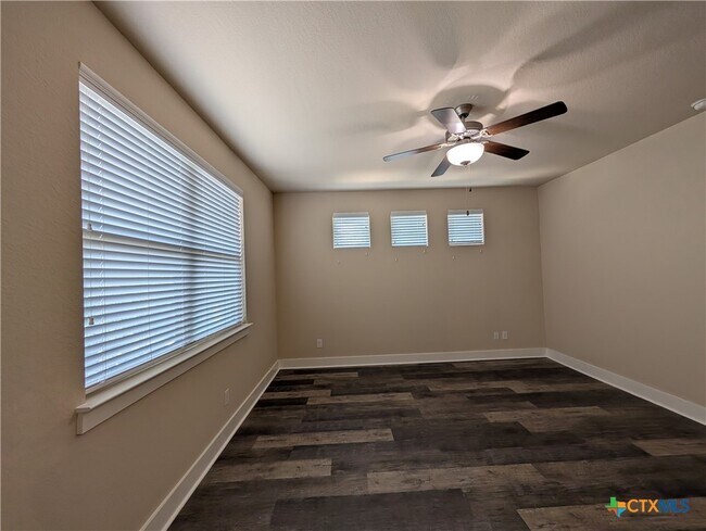 Building Photo - 712 Gristmill Dr