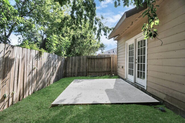 Building Photo - 11106 Panther Ct