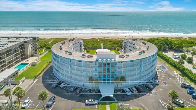 Building Photo - 4000 Ocean Beach Blvd