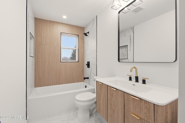 Building Photo - 1041 Mulberry Pl