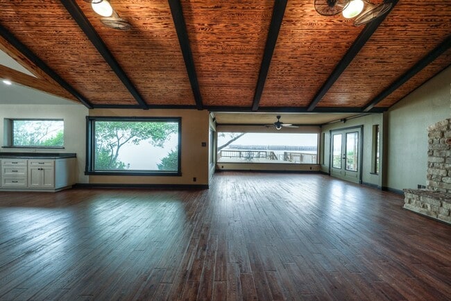 Building Photo - 10725 Joann St